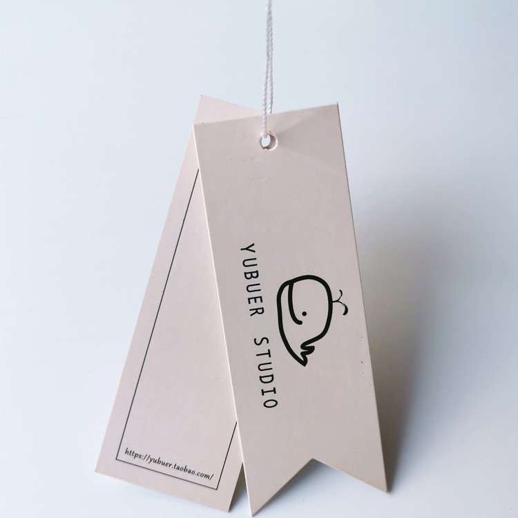 Custom Logo Size Hang Tag for Clothing Luxury Garment Hang Tag Cut out of High Quality Cardstock Sta